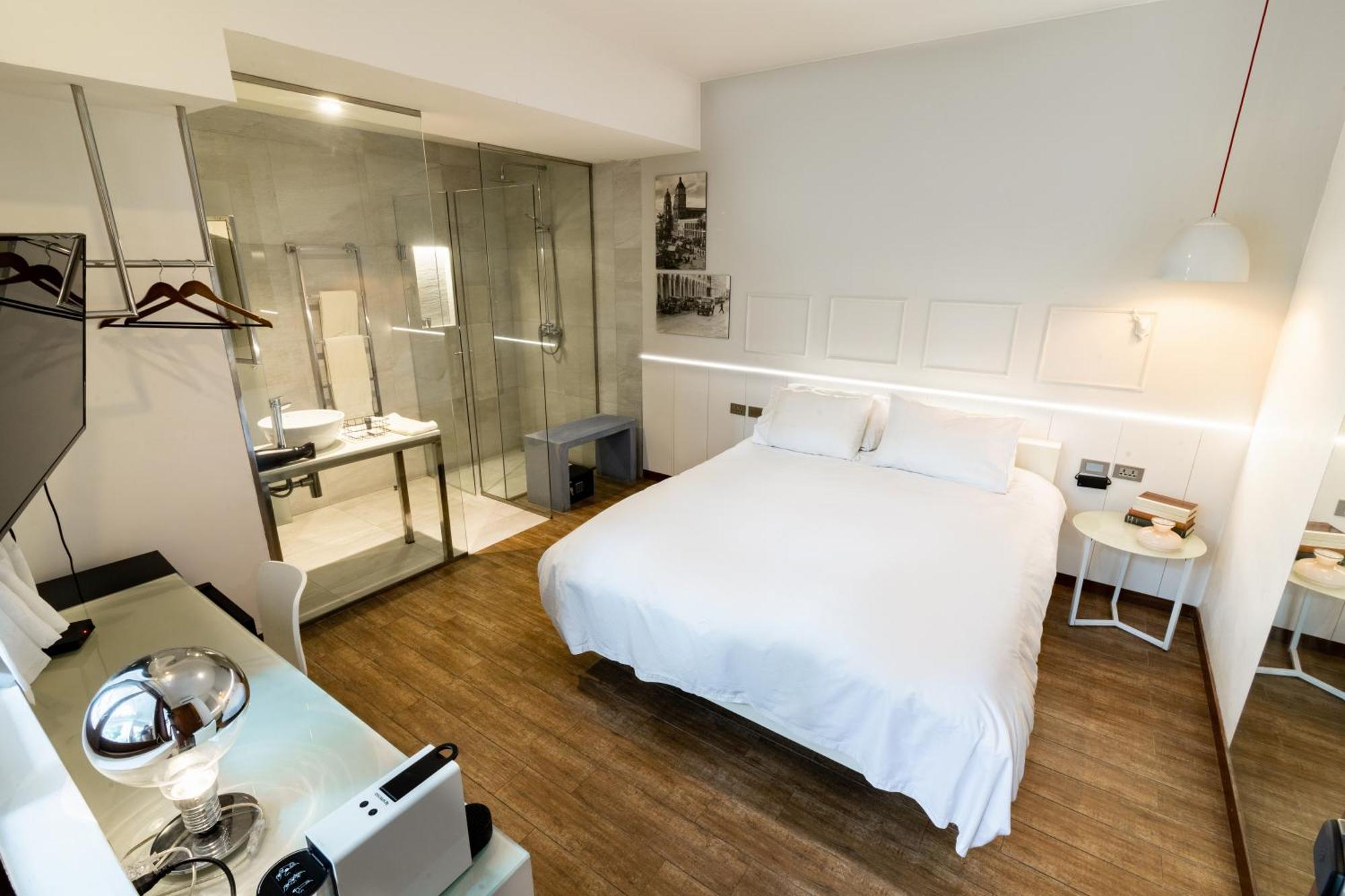 Cosmopolitano Hotel Boutique Santa Cruz de La Sierra Exterior foto A room at the hotel