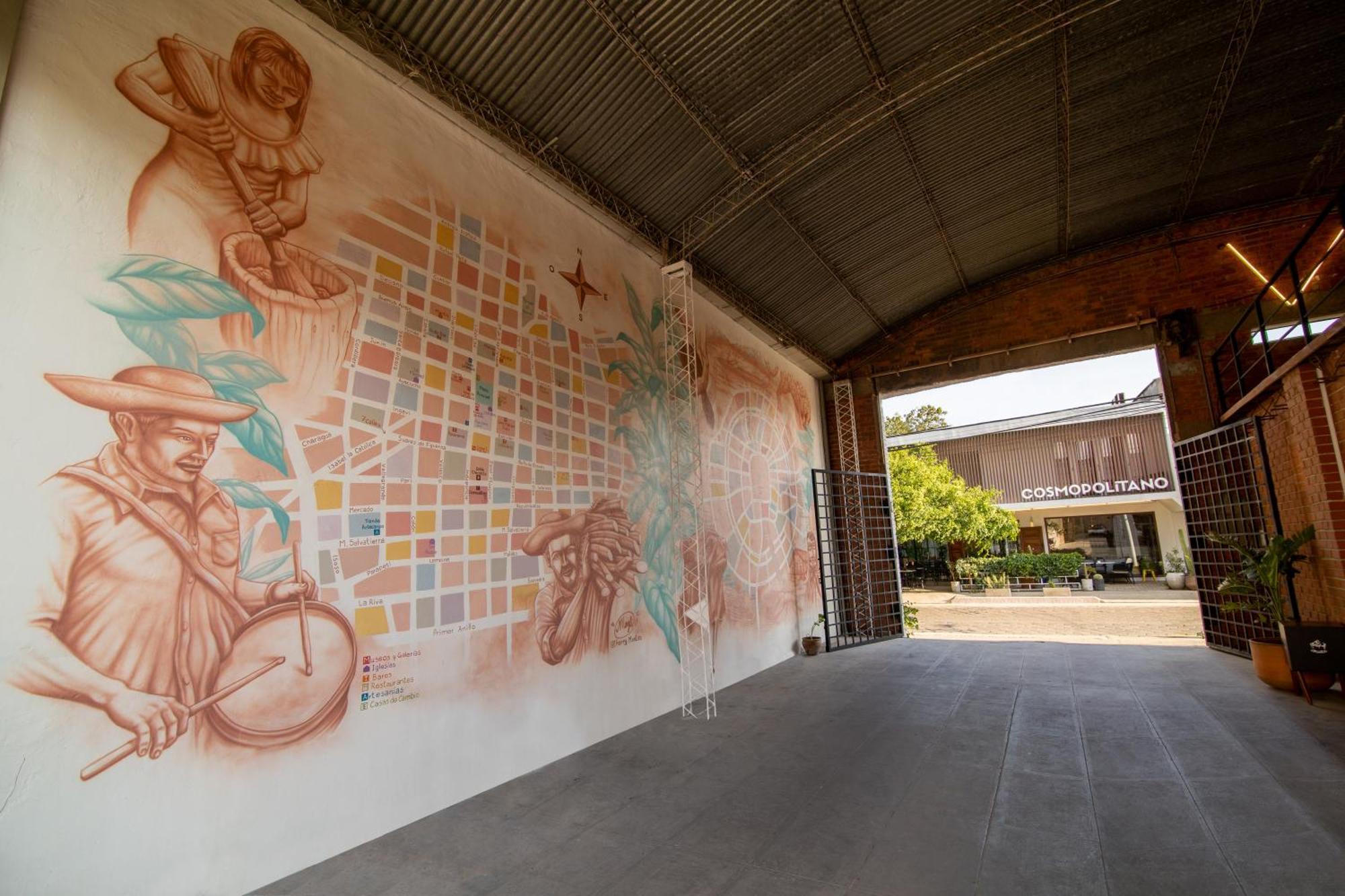 Cosmopolitano Hotel Boutique Santa Cruz de La Sierra Exterior foto Mural at the entrance of the museum
