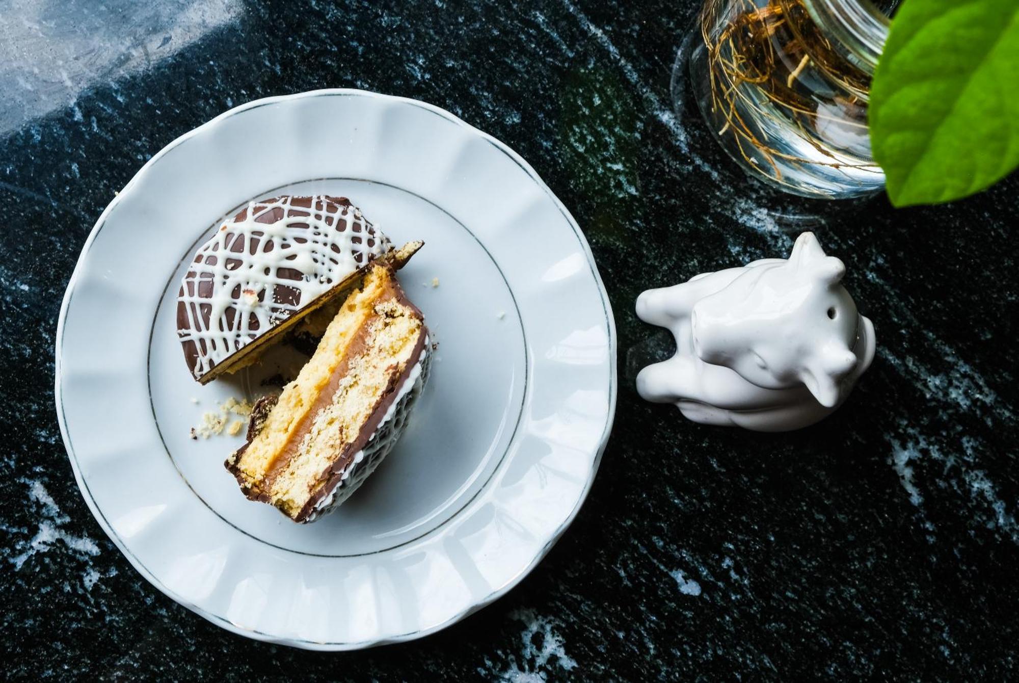Cosmopolitano Hotel Boutique Santa Cruz de La Sierra Exterior foto A piece of the cake